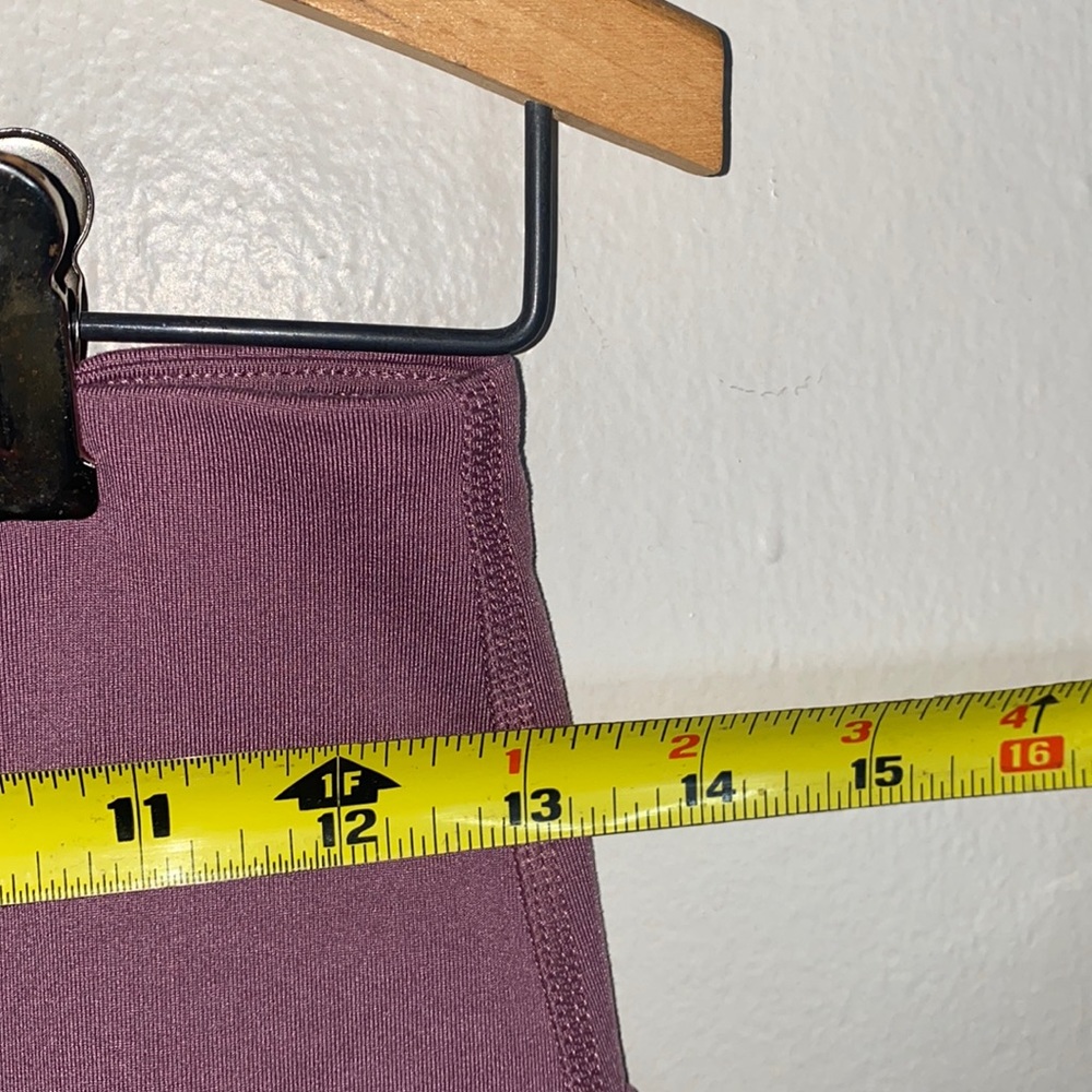 🎈Old Navy plum colored leggings! - Picture 5 of 6
